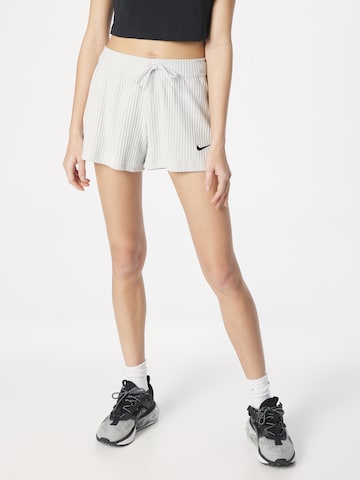 Regular Pantalon Nike Sportswear en gris : devant