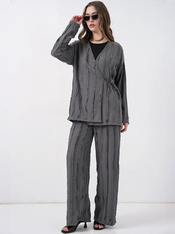 Bigdart Pantsuit in Grey