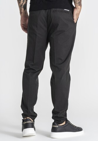 Gianni Kavanagh Tapered Pants in Black