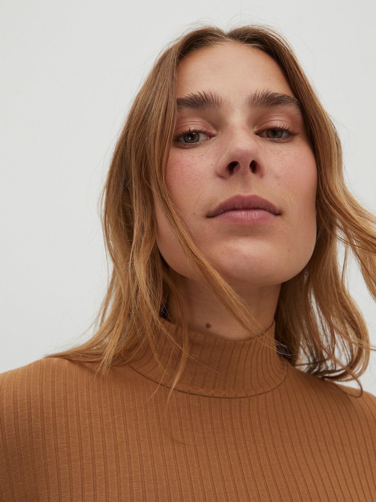 EDITED Produkte Shirt 'Manon' braun