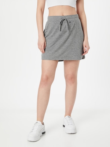 SKECHERS Athletic Skorts in Grey: front