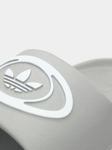 ADIDAS ORIGINALS Muiltjes 'ADILETTE 00s' in Grijs