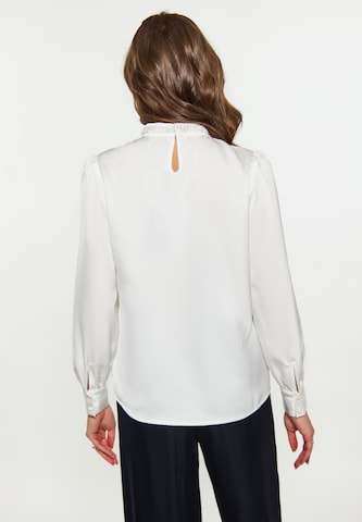 faina - Blusa em branco