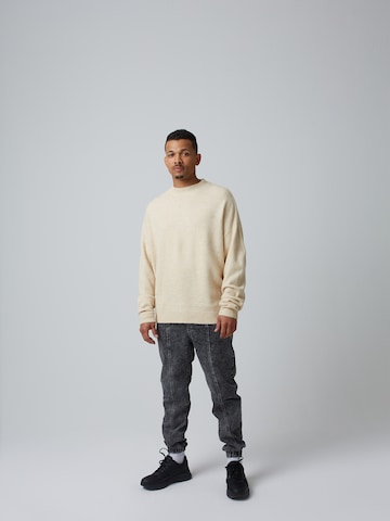 ABOUT YOU x Benny Cristo Sweater 'Alessio' in Beige