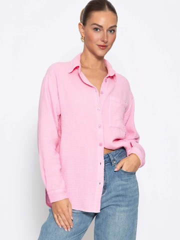 SASSYCLASSY Blouse in Pink: front