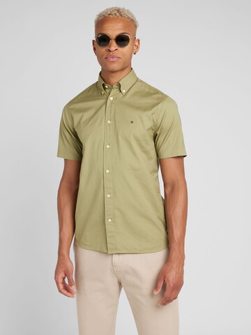 Regular fit Camicia di TOMMY HILFIGER in verde: frontale