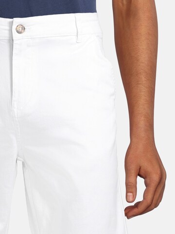 AÉROPOSTALE Regular Chino trousers 'CLASSIC' in White