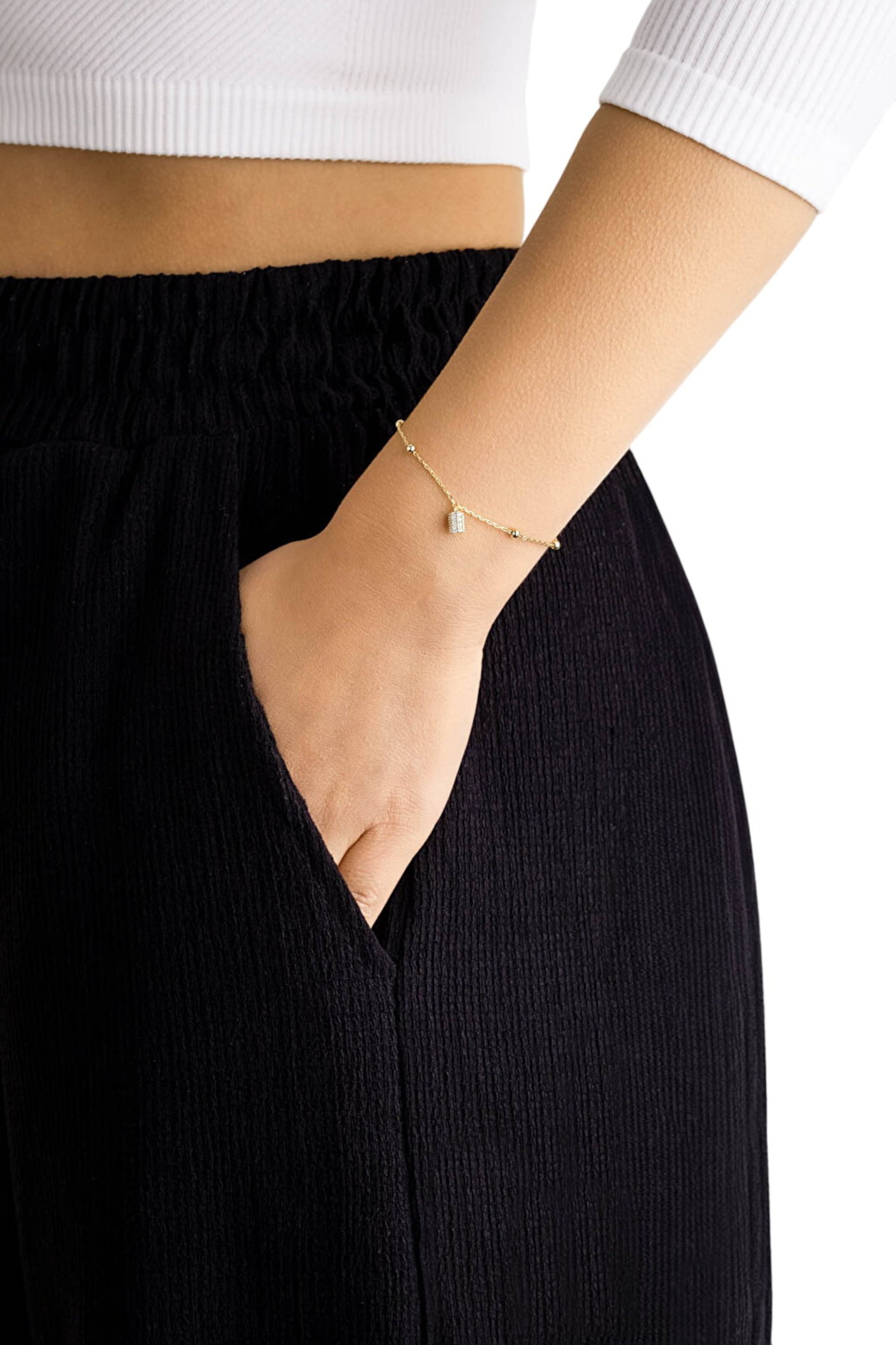 So Chic Bracelet in Gold