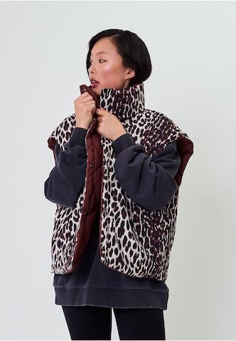 OH APRIL Vest 'Onyx' in Red: front