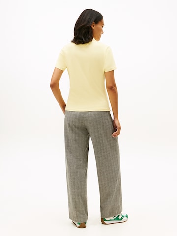 TOMMY HILFIGER Koszulka '1985' w kolorze żółty