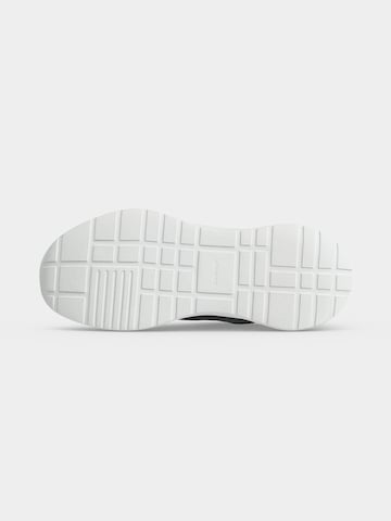 Baskets basses 'Lightweight Runner' Calvin Klein en noir