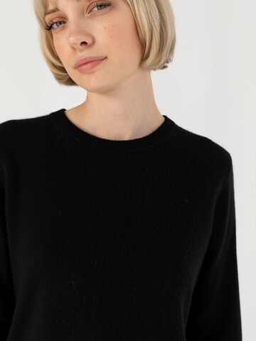 Coster Copenhagen Svetr ' CASHMERE ' – černá: přední strana