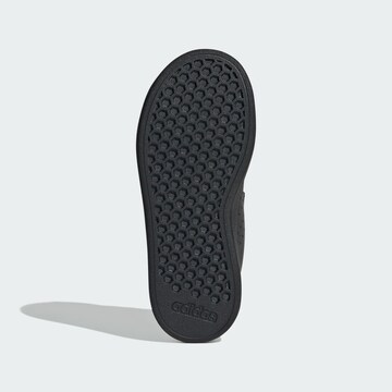ADIDAS SPORTSWEAR Sneakers 'Advantage Base 2.0' in Zwart
