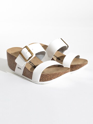 Bayton - Zapatos abiertos 'Newcastle' en blanco