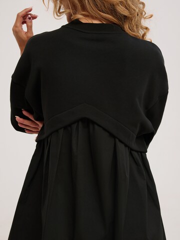 Robe Kamila Šikl en noir
