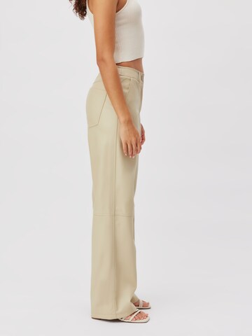 Bootcut Pantalon 'Raven' LeGer by Lena Gercke en vert