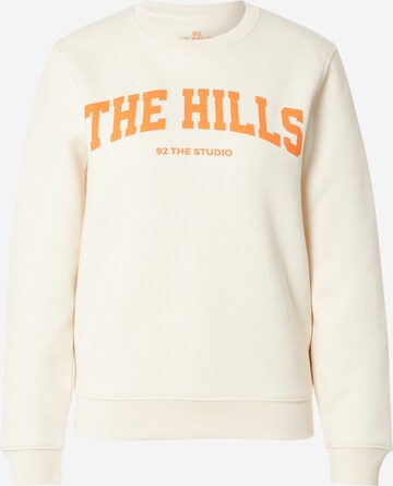 92 The Studio Sweatshirt in Beige: front