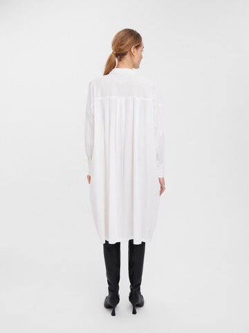 VERO MODA Košilové šaty – bílá