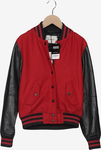 Deadwood Jacke S in Rot: Vorderseite