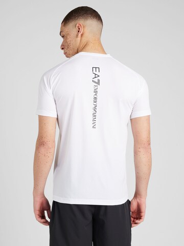 EA7 Emporio Armani Облекло за трениране в бяло