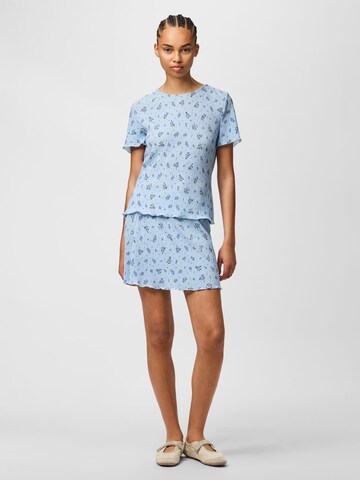 Maglietta di PIECES in blu