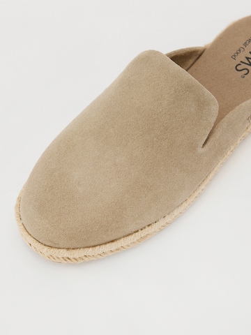 Zoccoletto 'SANTIAGO' di TOMS in bianco