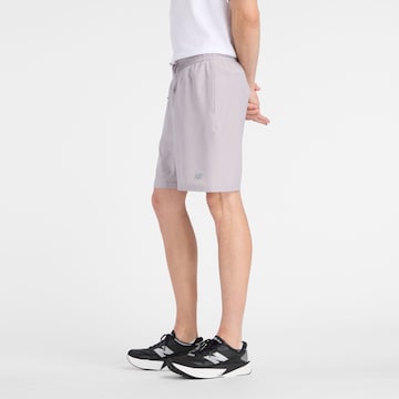 Regular Pantalon de sport 'Sport Essential Short 7"' new balance en gris
