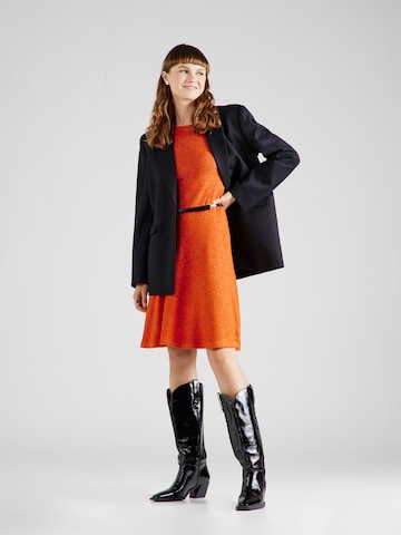 Robe 'Stefanie' ABOUT YOU en orange