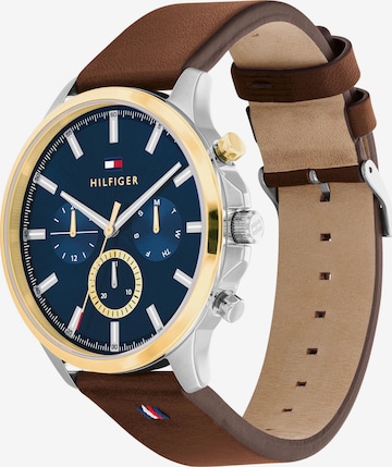 TOMMY HILFIGER Analog watch in Blue: front