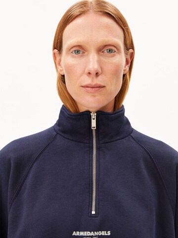 ARMEDANGELS Sweatshirt GMT DYE TROYER in Blau