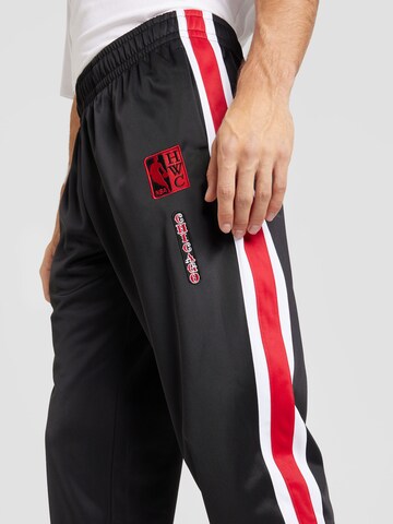 Regular Pantalon de sport 'Chicago Bulls' Mitchell & Ness en noir