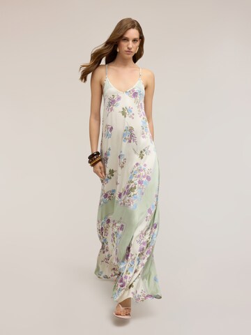 Robe MOTIVI en blanc