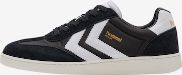 Hummel Sneakers in Black: front