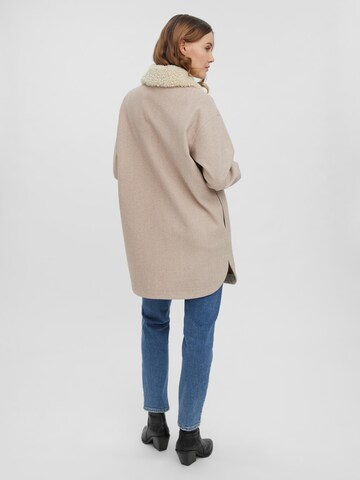 VERO MODA Between-Seasons Coat 'Ollie' in Brown