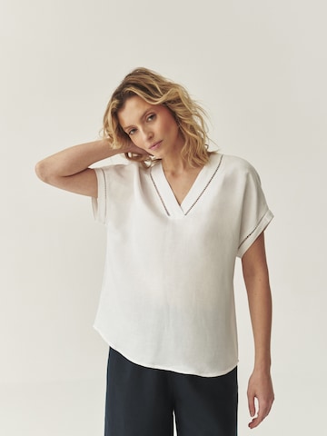 TATUUM Blouse in White: front