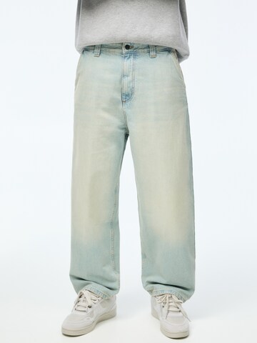 Loosefit Jeans di Pull&Bear in blu: frontale