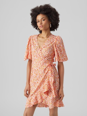VERO MODA Платье в Бежевый: спереди