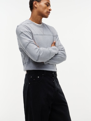 Tommy Jeans Barrel Jeans 'Ashton' in Black