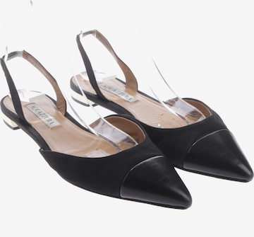 Aquazzura Flats & Loafers in 38,5 in Black: front