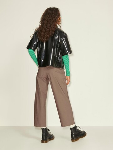 JJXX Loose fit Pleat-front trousers 'Ida' in Brown