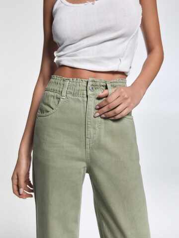 Loosefit Jeans di Pull&Bear in verde