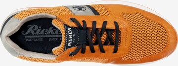 Sneaker bassa di Rieker in arancione