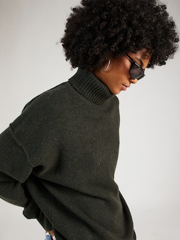 WEEKDAY Sweater 'Eloise' in Green