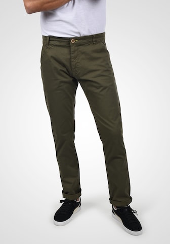 BLEND Regular Chino in Groen: voorkant
