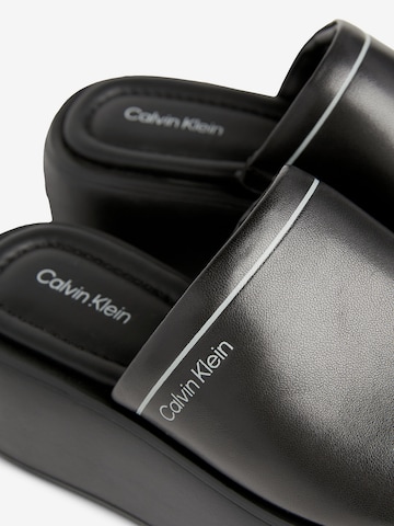 Calvin Klein Pantofle – černá