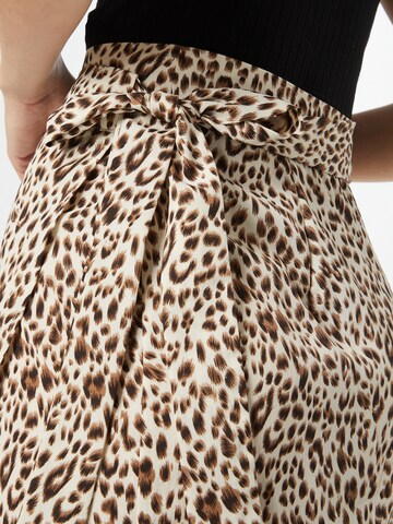 In The Style Skirt 'BILLIE & SUZIE' in Beige