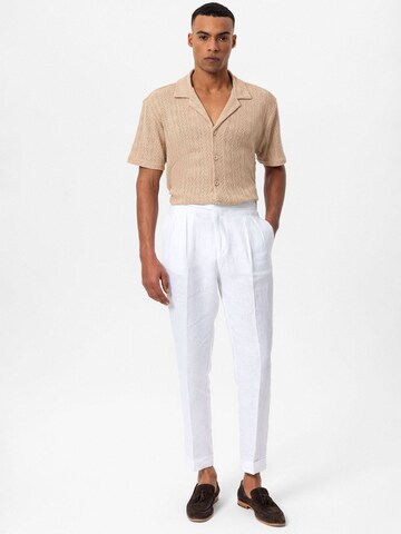 Antioch - Ajuste regular Camisa en beige