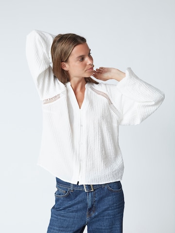 Chemisier 'Shina' co'couture en blanc : devant