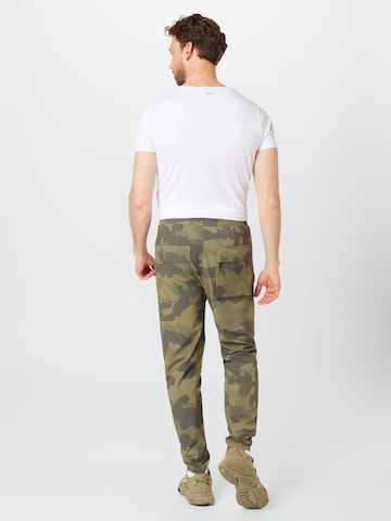 Regular Pantalon Elias Rumelis en vert