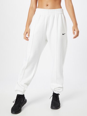 Nike Sportswear Loosefit Housut värissä valkoinen: edessä